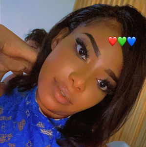 Meet your Posher, Francisca